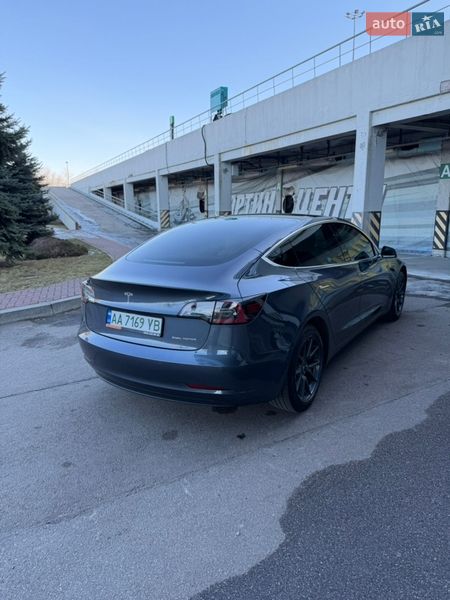 Седан Tesla Model 3 2019 в Киеве фото 24 Седан Tesla Model 3 2019 в Киеве