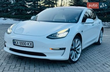 Седан Tesla Model 3 2018 в Харькове