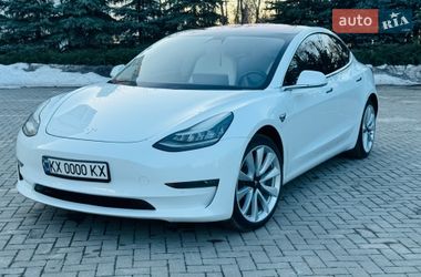 Седан Tesla Model 3 2018 в Харькове