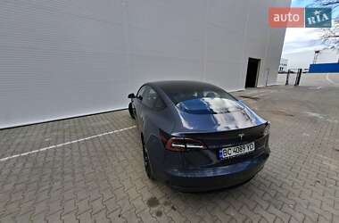 Седан Tesla Model 3 2021 в Львове