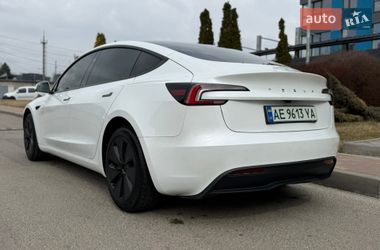 Седан Tesla Model 3 2025 в Дніпрі