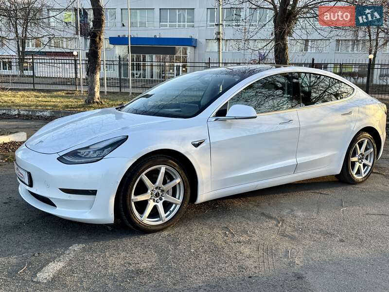 Седан Tesla Model 3 2019 в Києві фото 5 Седан Tesla Model 3 2019 в Києві