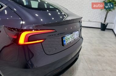 Седан Tesla Model 3 2025 в Одессе