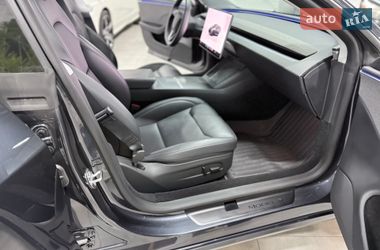 Седан Tesla Model 3 2025 в Одессе