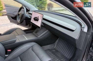 Седан Tesla Model 3 2025 в Одессе