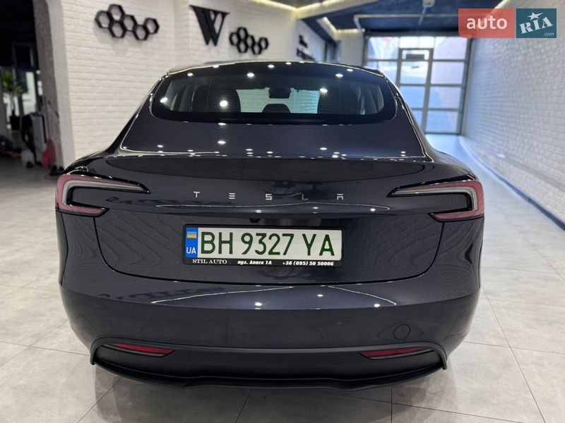 Седан Tesla Model 3 2025 в Одессе