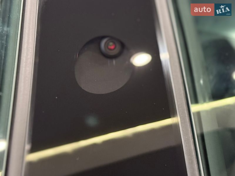 Седан Tesla Model 3 2025 в Одессе
