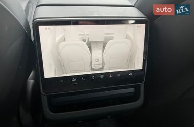 Седан Tesla Model 3 2024 в Новояворовске