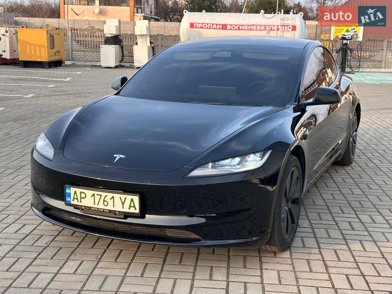 Седан Tesla Model 3 2024 в Запорожье