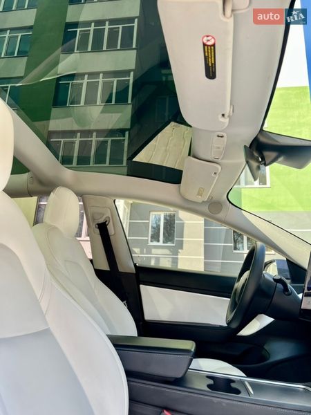 Седан Tesla Model 3 2021 в Львове фото 21 Седан Tesla Model 3 2021 в Львове