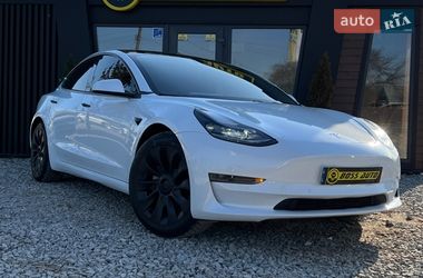 Седан Tesla Model 3 2021 в Коломиї