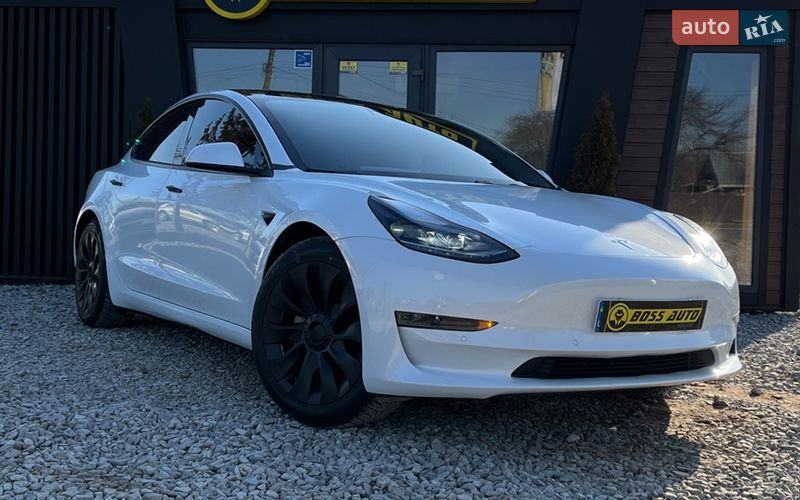 Tesla Model 3 2021