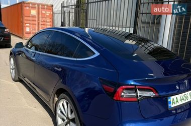 Седан Tesla Model 3 2018 в Киеве