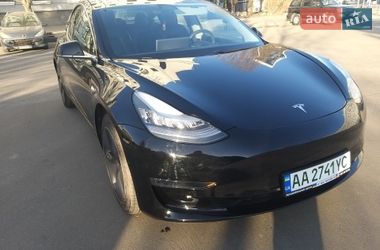 Седан Tesla Model 3 2019 в Киеве