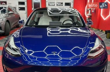 Седан Tesla Model 3 2018 в Полтаві