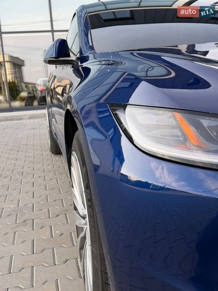 Седан Tesla Model 3 2025 в Хусте