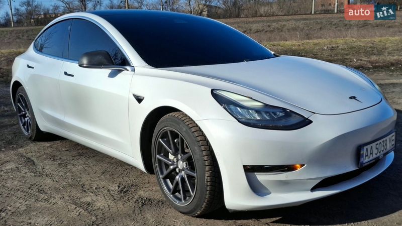Седан Tesla Model 3 2019 в Полтаве Седан Tesla Model 3 2019 в Полтаве