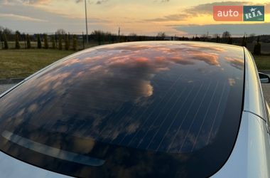 Седан Tesla Model 3 2017 в Луцьку