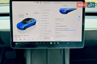 Седан Tesla Model 3 2022 в Львове
