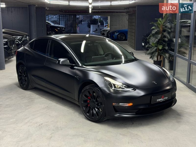 Tesla Model 3 2022