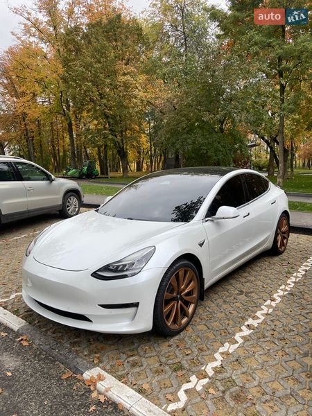 Седан Tesla Model 3 2020 в Харькове фото 2 Седан Tesla Model 3 2020 в Харькове