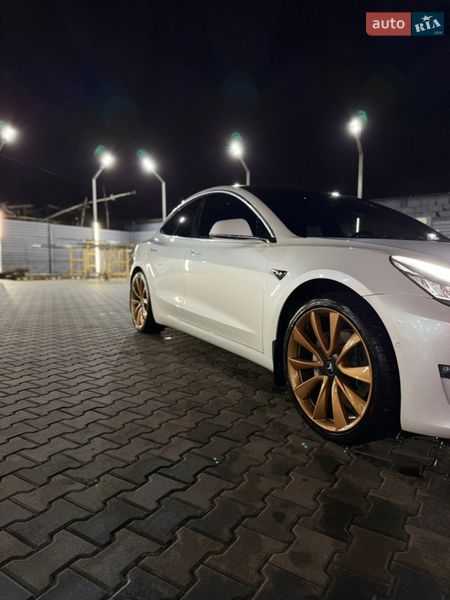 Седан Tesla Model 3 2020 в Харькове фото 14 Седан Tesla Model 3 2020 в Харькове