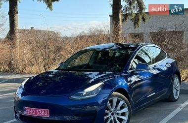 Седан Tesla Model 3 2019 в Дубно