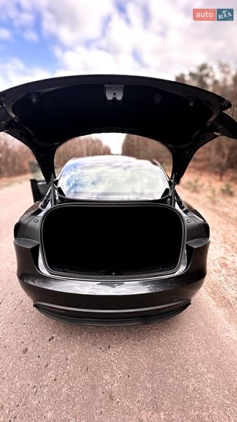 Седан Tesla Model 3 2024 в Костопілі фото 22 Седан Tesla Model 3 2024 в Костопілі
