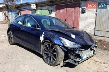Седан Tesla Model 3 2018 в Украинке