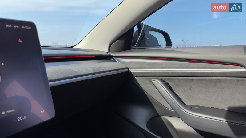 Седан Tesla Model 3 2022 в Дніпрі