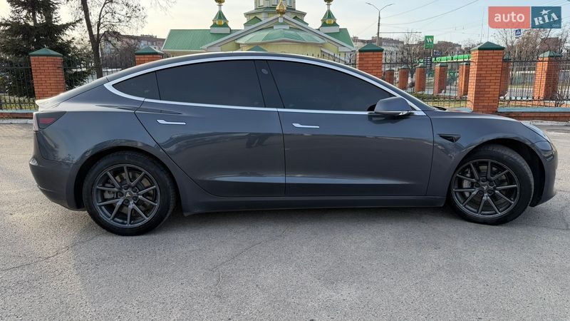 Седан Tesla Model 3 2019 в Дніпрі фото 4 Седан Tesla Model 3 2019 в Дніпрі