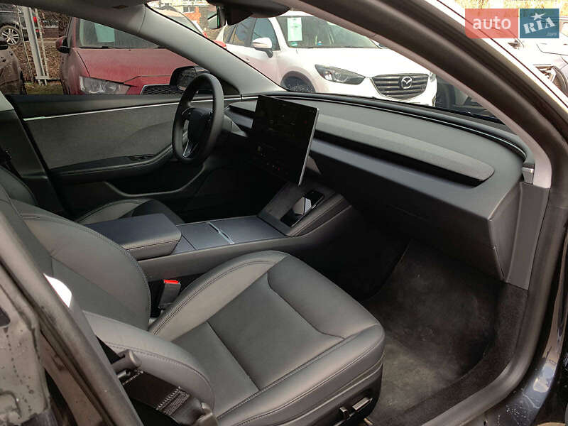 Седан Tesla Model 3 2024 в Виннице фото 32 Седан Tesla Model 3 2024 в Виннице
