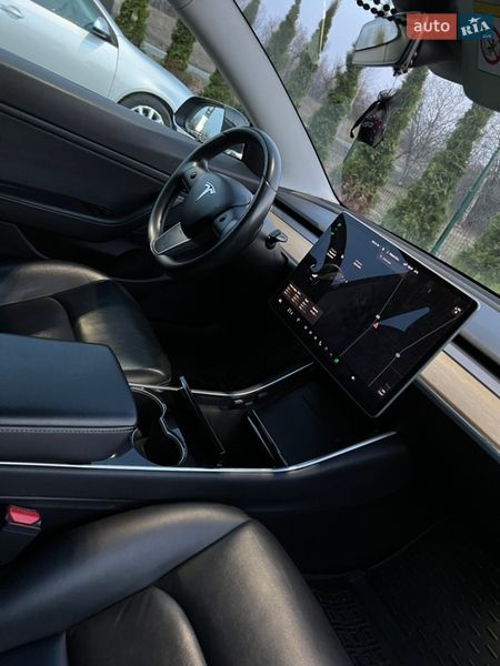 Седан Tesla Model 3 2019 в Львове фото 16 Седан Tesla Model 3 2019 в Львове