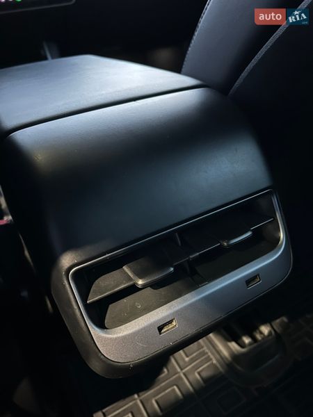 Седан Tesla Model 3 2019 в Львове фото 25 Седан Tesla Model 3 2019 в Львове