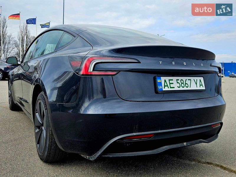 Седан Tesla Model 3 2025 в Днепре фото 10 Седан Tesla Model 3 2025 в Днепре