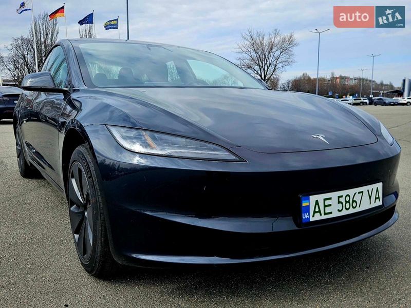 Седан Tesla Model 3 2025 в Днепре фото 20 Седан Tesla Model 3 2025 в Днепре