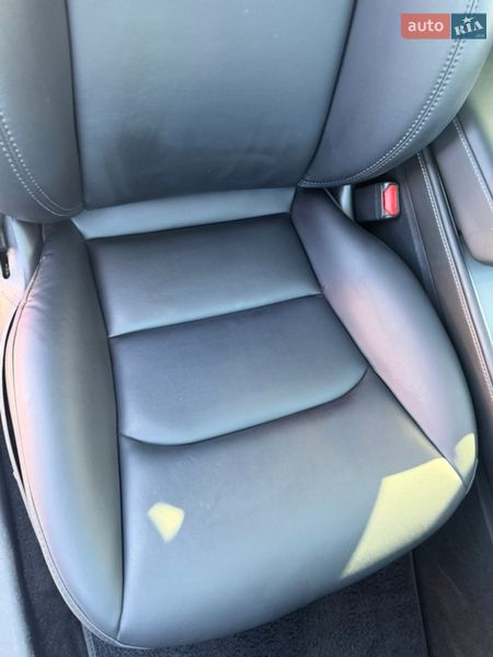 Седан Tesla Model 3 2023 в Яворові