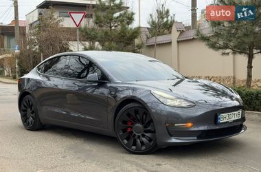 Седан Tesla Model 3 2021 в Одессе