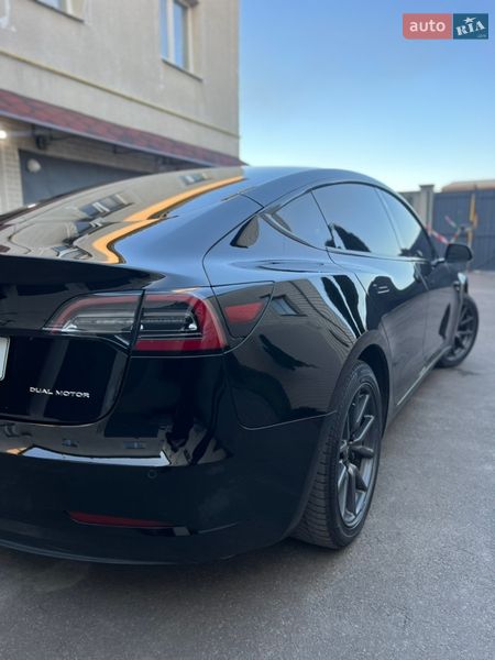 Седан Tesla Model 3 2019 в Киеве фото 7 Седан Tesla Model 3 2019 в Киеве