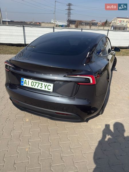 Седан Tesla Model 3 2025 в Києві