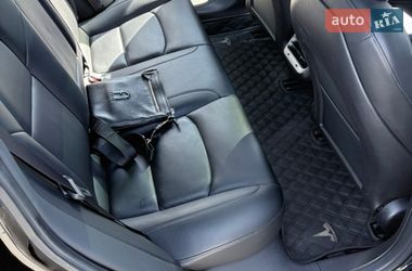 Седан Tesla Model 3 2019 в Днепре