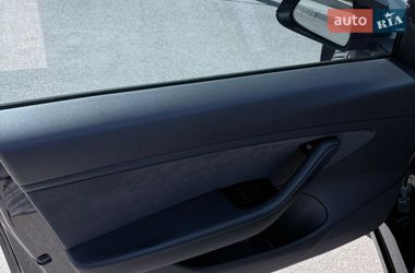 Седан Tesla Model 3 2019 в Днепре