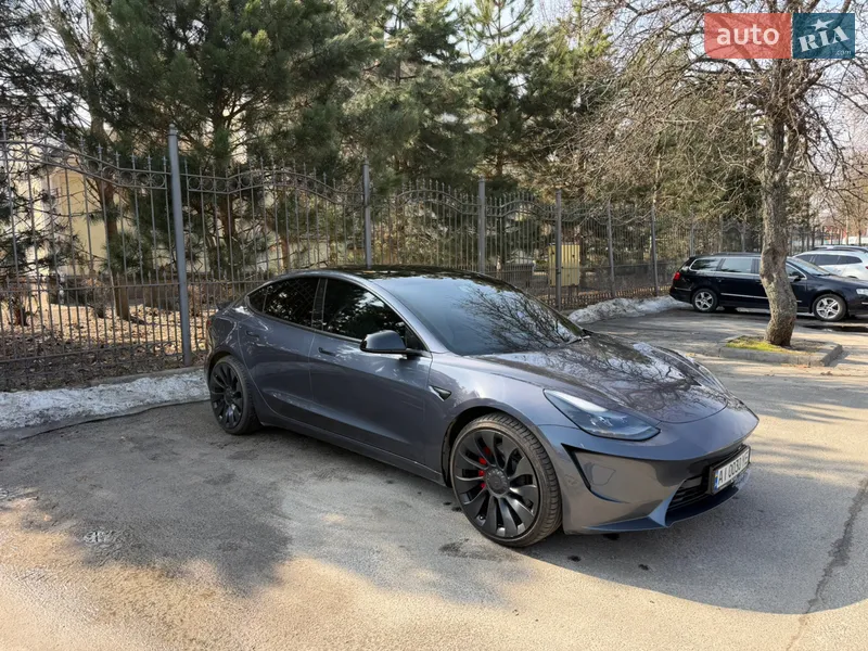 Tesla Model 3 2023