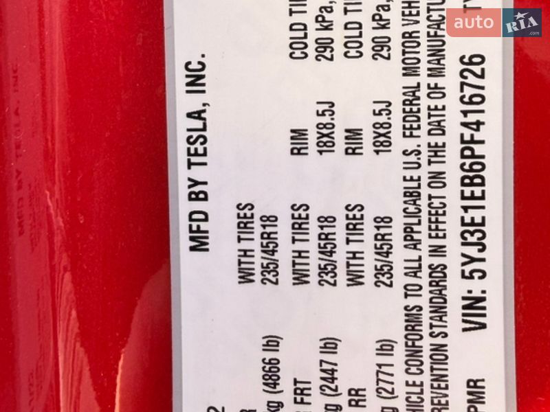 Седан Tesla Model 3 2022 в Виннице