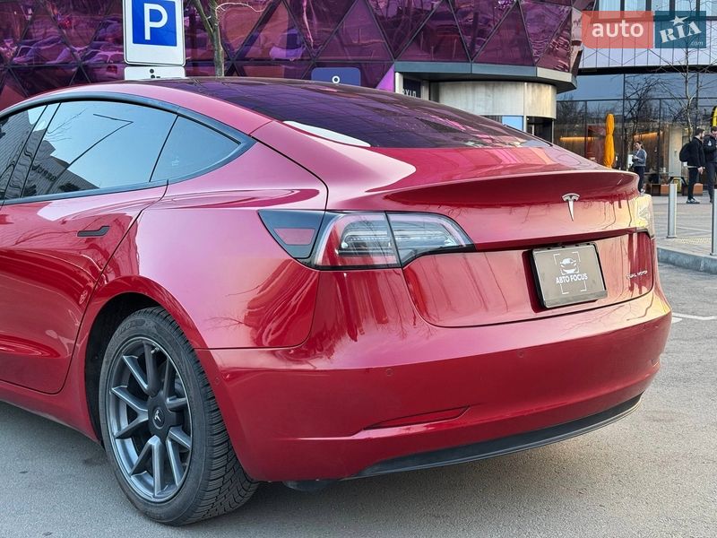 Седан Tesla Model 3 2021 в Киеве фото 6 Седан Tesla Model 3 2021 в Киеве