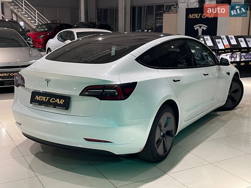 Седан Tesla Model 3 2022 в Киеве фото 6 Седан Tesla Model 3 2022 в Киеве