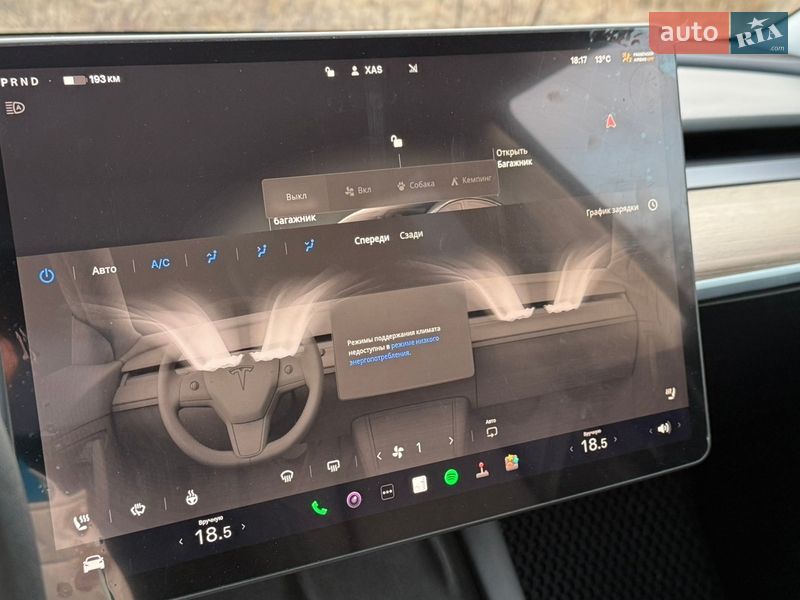 Седан Tesla Model 3 2023 в Трускавце