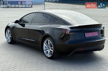 Седан Tesla Model 3 2024 в Одесі