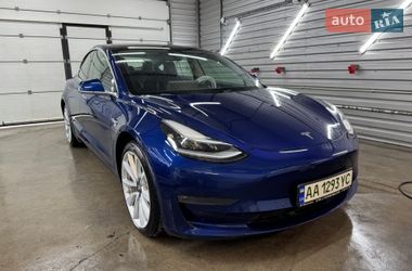 Седан Tesla Model 3 2019 в Києві