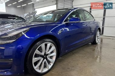 Седан Tesla Model 3 2019 в Києві